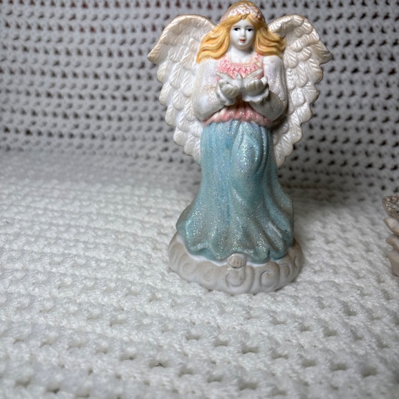 Lot Of 3 Angel Figurine Porcelain Scene Set Decoration Dolls - Picture 2 of 5